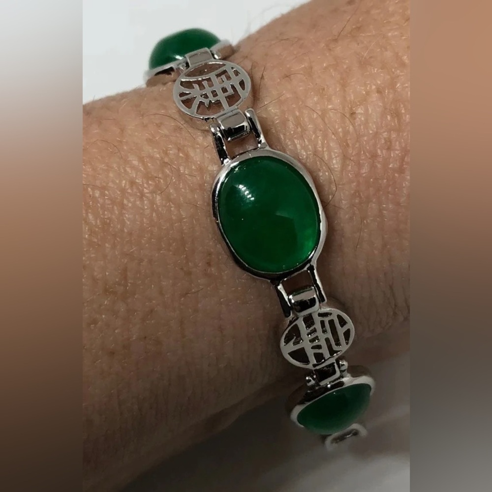 Elegant Green jade and Silver Bracelet with Chinese symbols